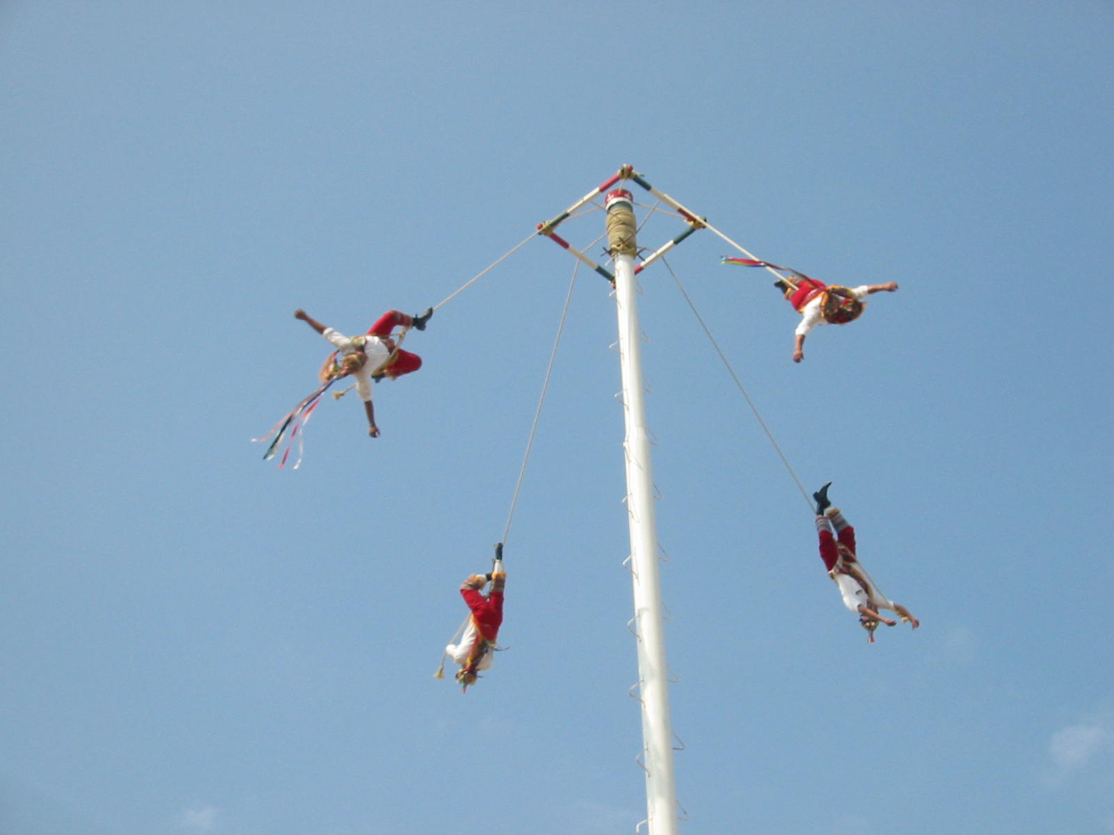 Puerto Vallarta -performers along the Malecon