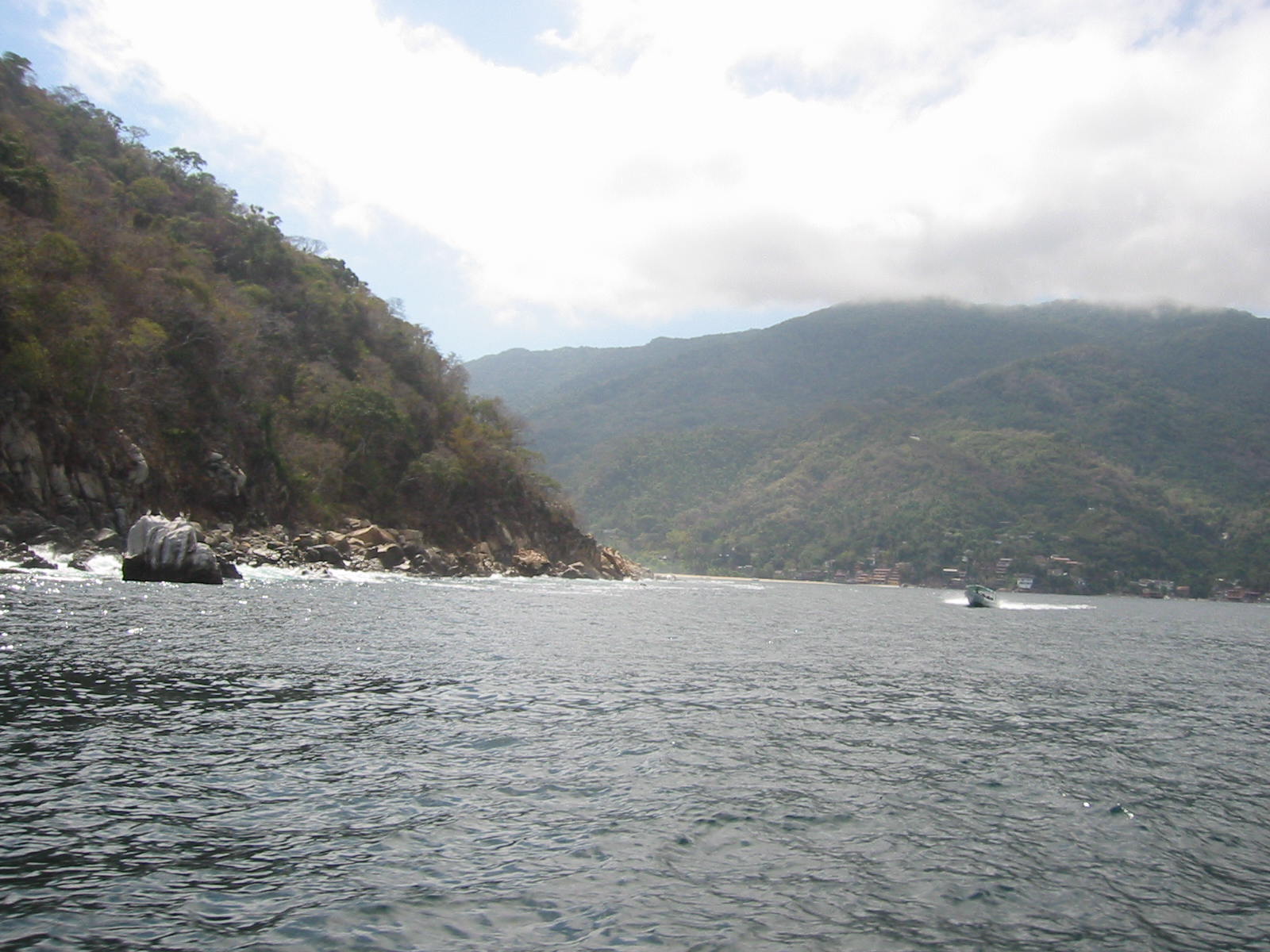 Entering Yalapa's bay